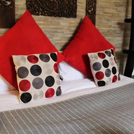 Bb Tortona Bed and Breakfast *